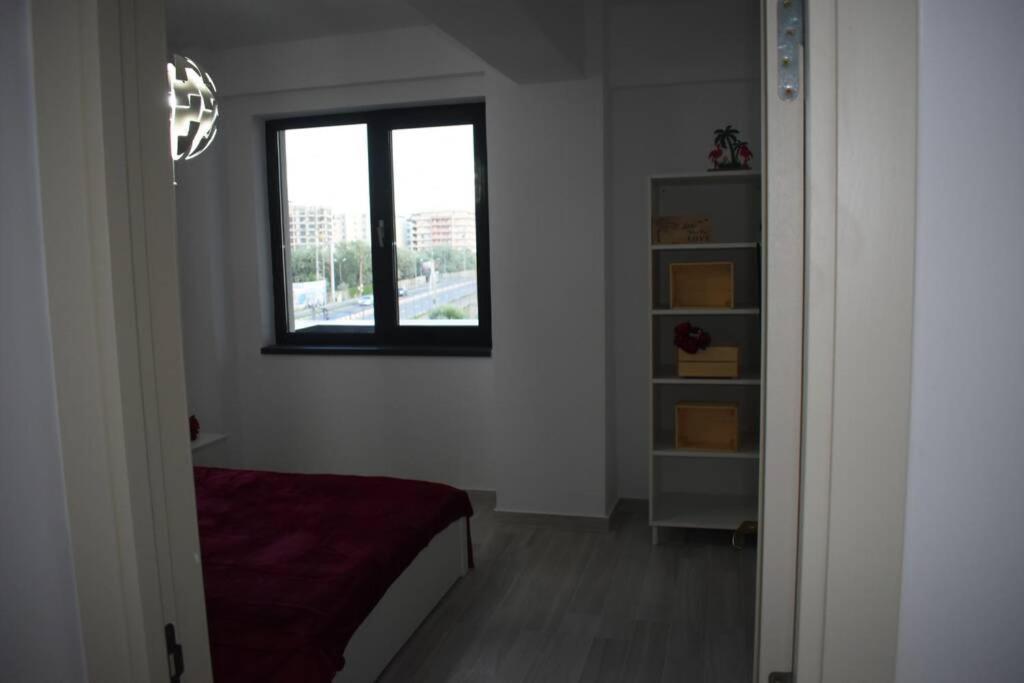 Apartment By The Lake With A View Mamaia Bagian luar foto