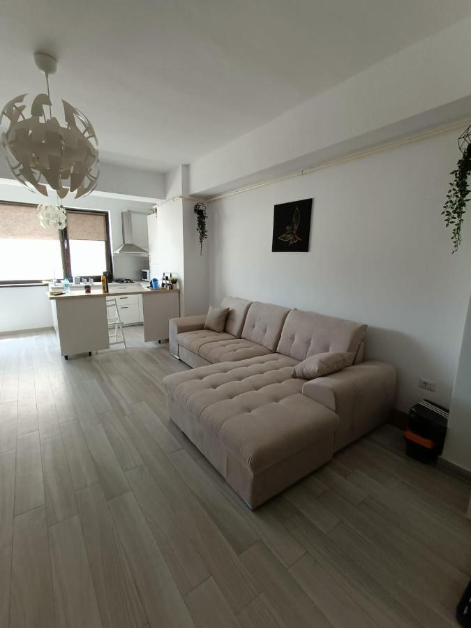 Apartment By The Lake With A View Mamaia Bagian luar foto